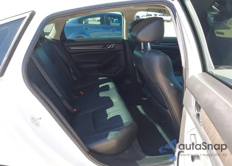 2022 Honda Accord Hybrid Touring z USA, uszkodzony, nr VIN 1HGCV3F94NA007042